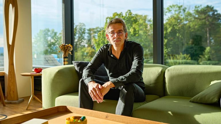 The computer scientist Moritz Hardt calls benchmarks “the mistake that made machine learning.” He’s studied where they went wrong, and why they’ve managed to d…